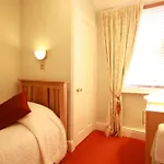 Brentwood Guest House